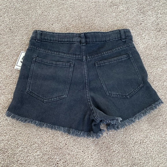 Girls Shorts Size Small - Picture 3 of 7